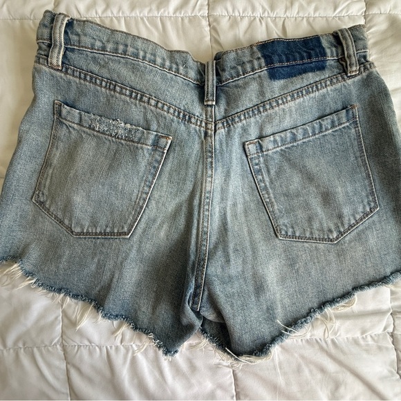 Chelsea & Violet Floral Eyelet Denim Cutoff Shorts Size 29 - Picture 5 of 9